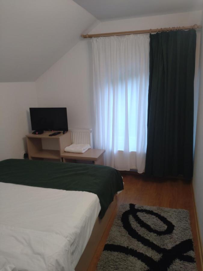 Hotel Casa Noastra Orszowa Zewnętrze zdjęcie